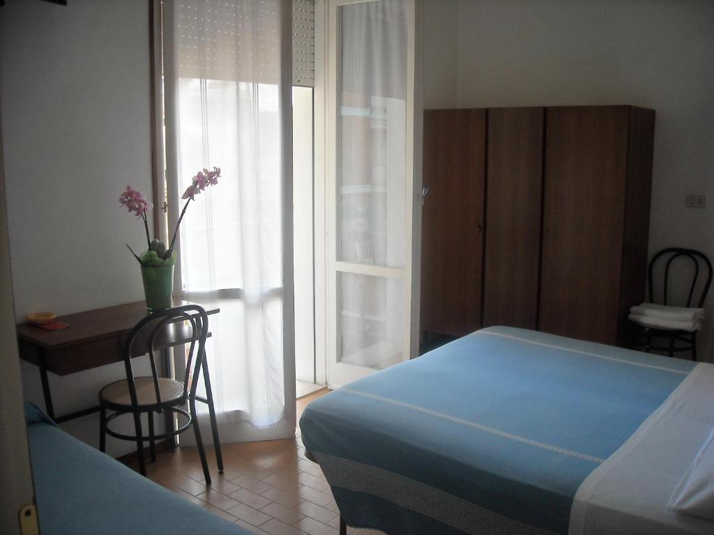 Hotel Mirella Rimini Cameră foto